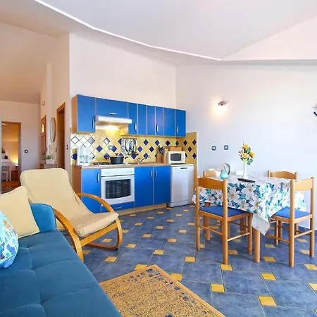 Apartment Fuer 4 Personen Ca 37 Qm In Vinkuran, Istrien Istrische Riviera